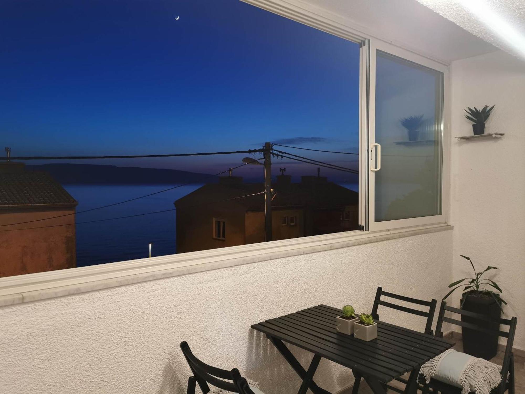 Guesthouse Nadia เซนญ์ ภายนอก รูปภาพ